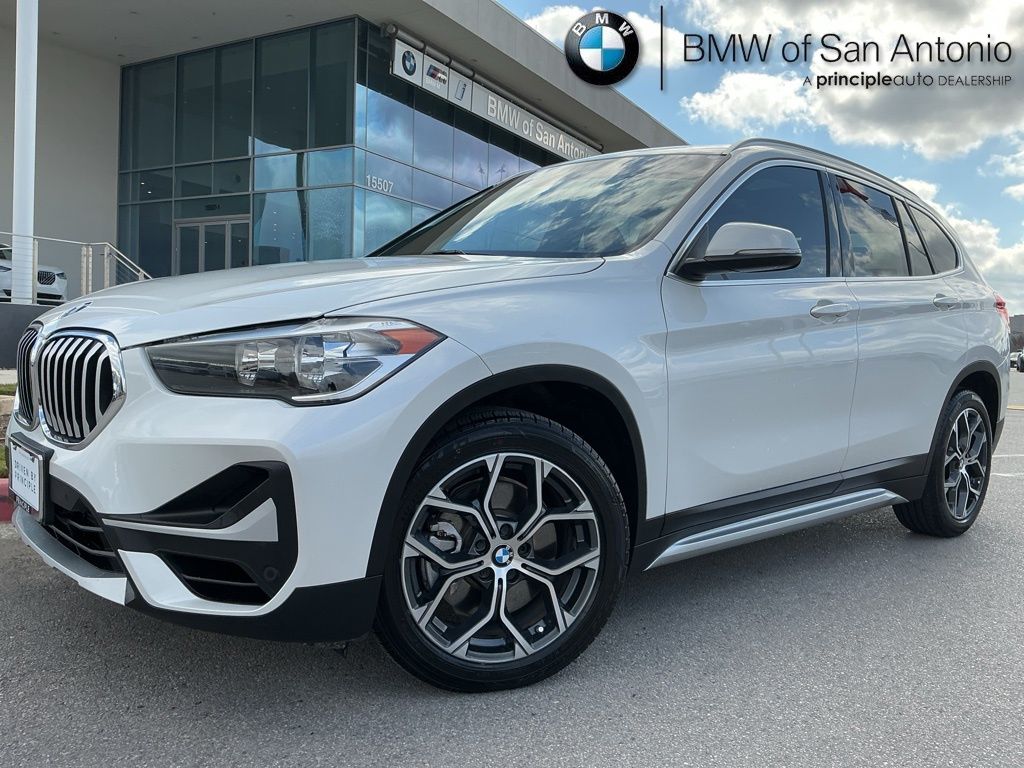 2021 BMW X1 28i's photo