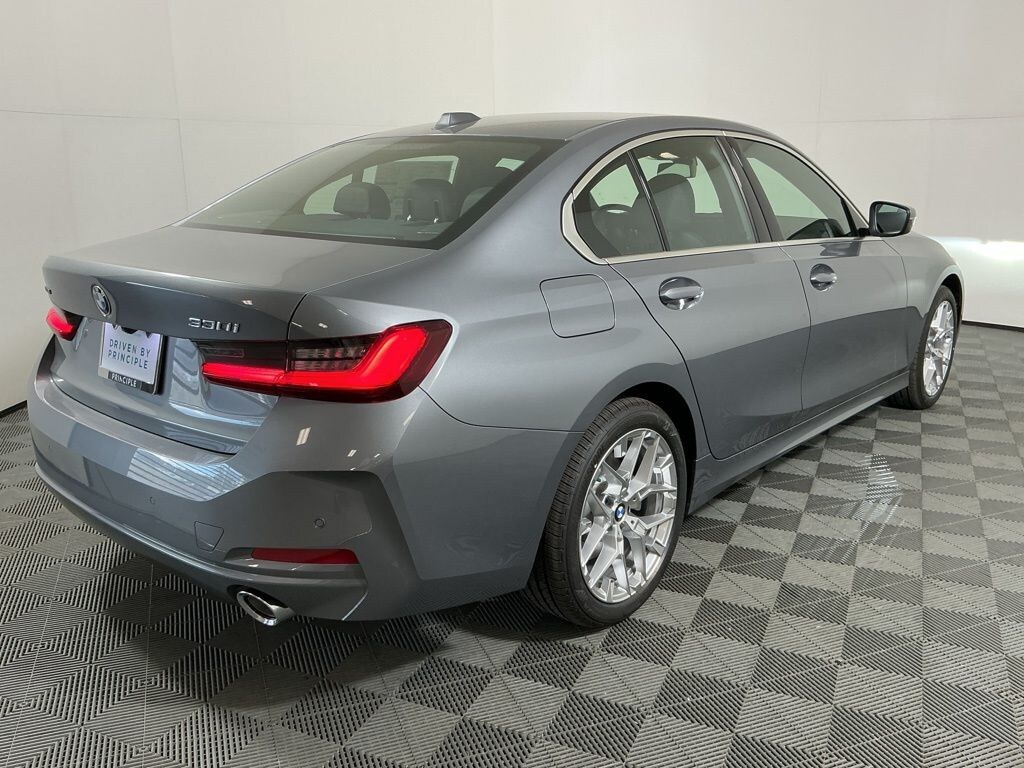 New 2026 BMW 330i xDrive NA Sedan