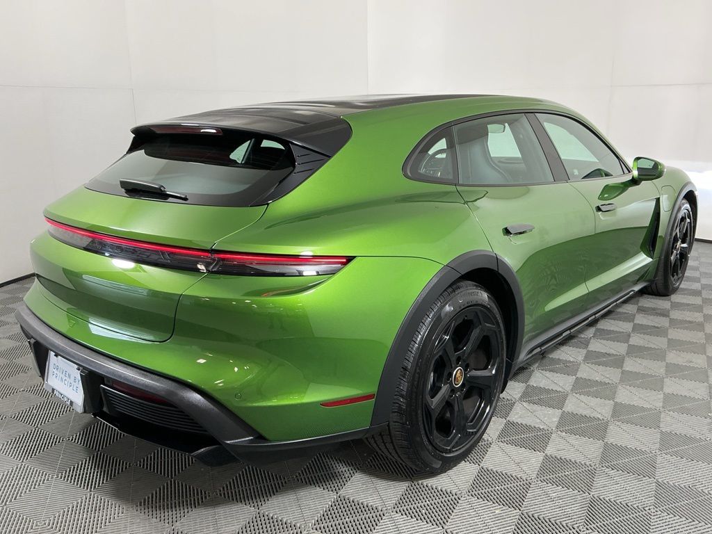 2021 Porsche Taycan Cross Turismo 4 photo 4