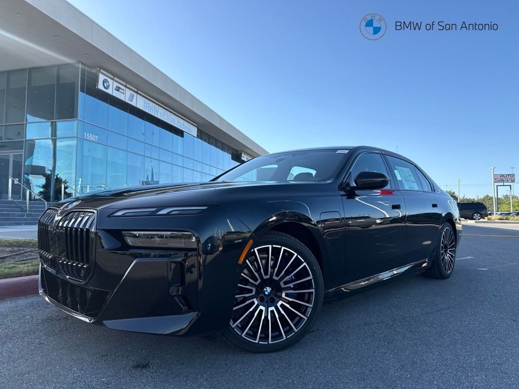 New 2026 BMW 750e xDrive Sedan