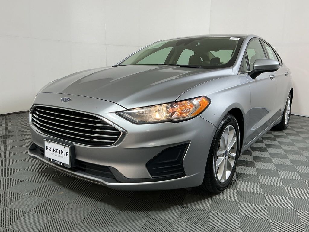 Used 2020 Ford Fusion SE Sedan