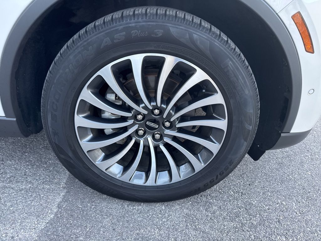 2022 Lincoln Aviator Reserve photo 2