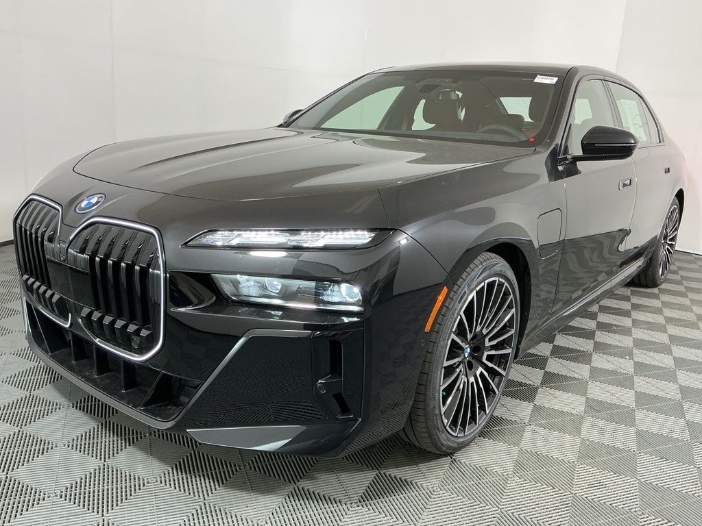 New 2026 BMW 750e xDrive Sedan