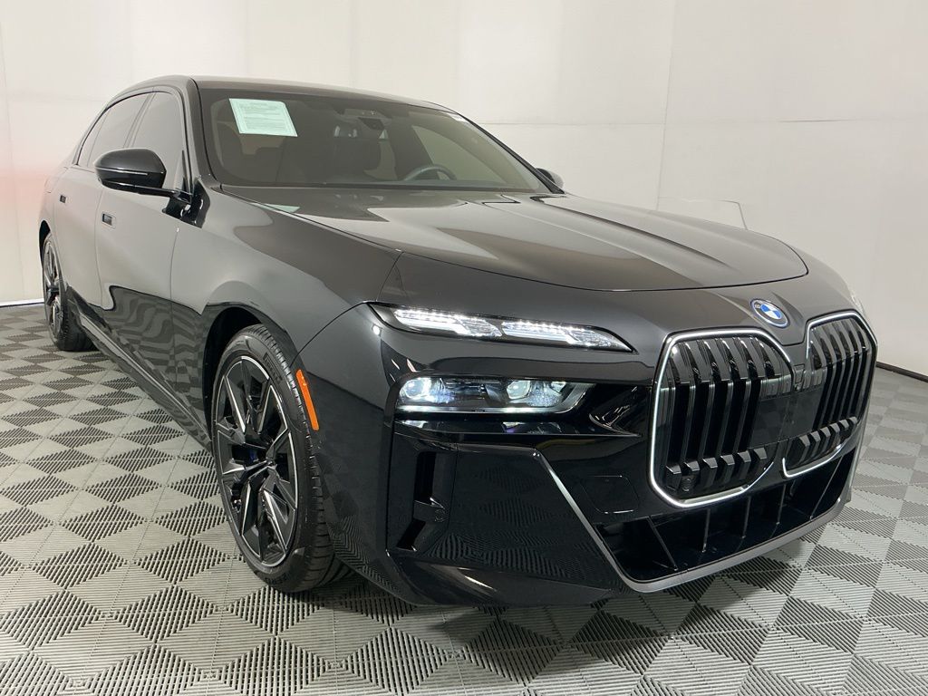 2025 Bmw 750e photo 3