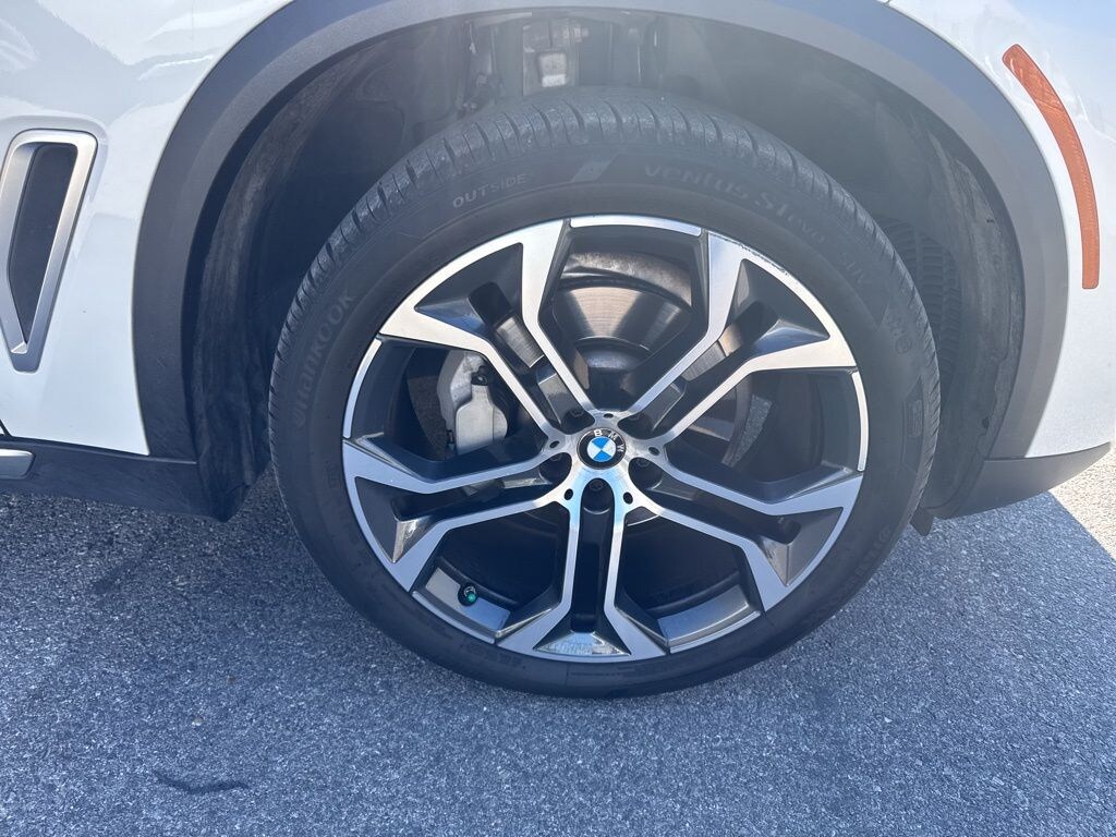 Used 2021 BMW X5 sDrive40i SUV