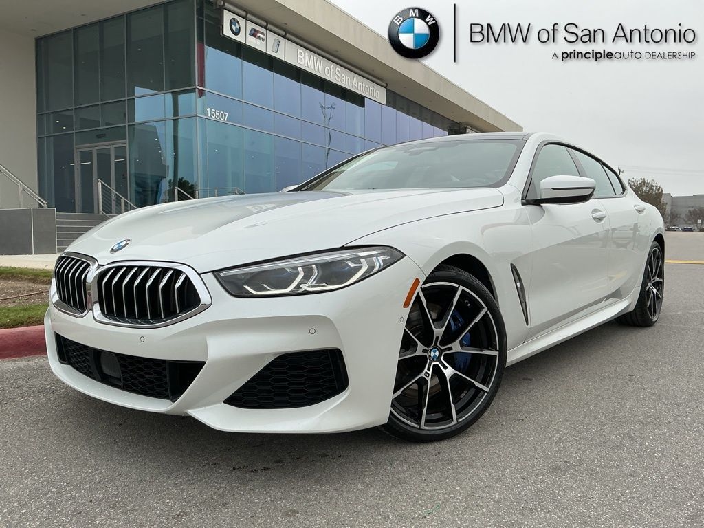 2022 BMW 8 Series 840i