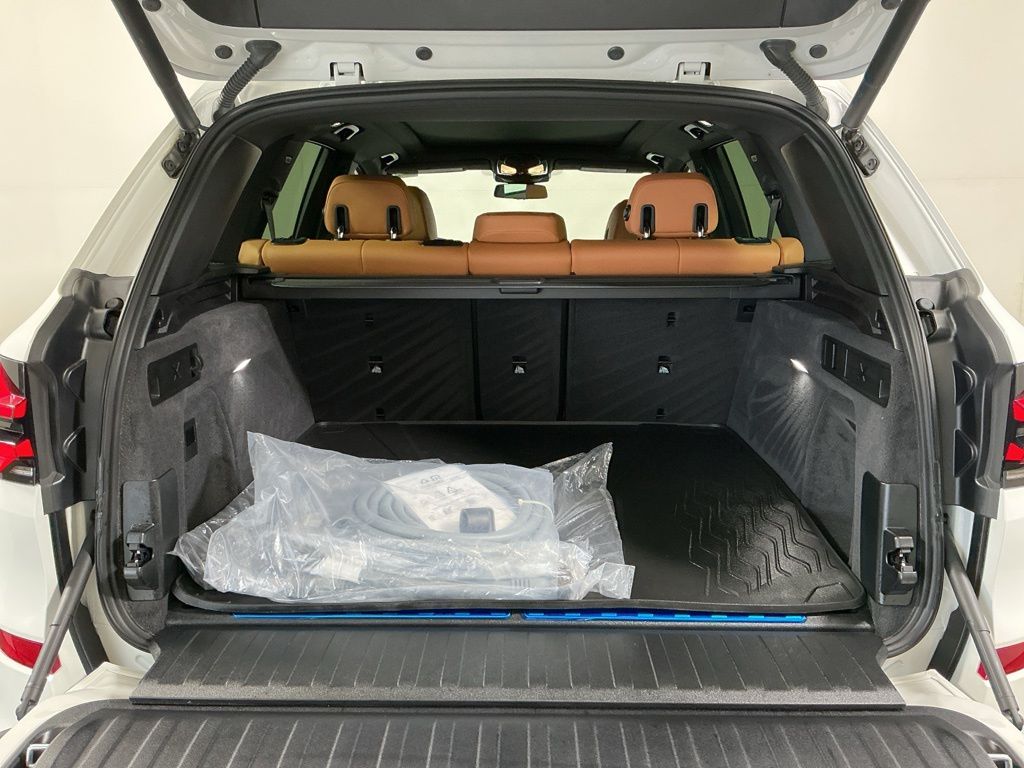 2026 BMW X5 50e - Photo 7