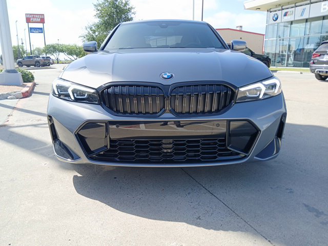 New 2026 BMW 330i Sedan