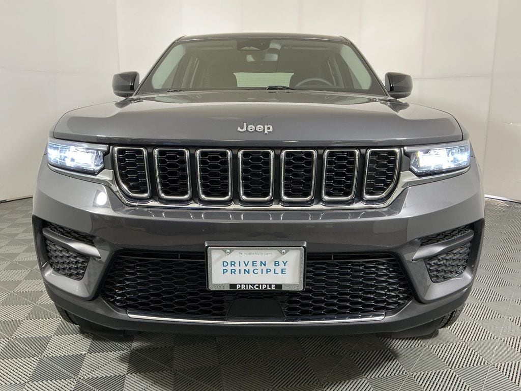 Used 2023 Jeep Grand Cherokee Laredo SUV