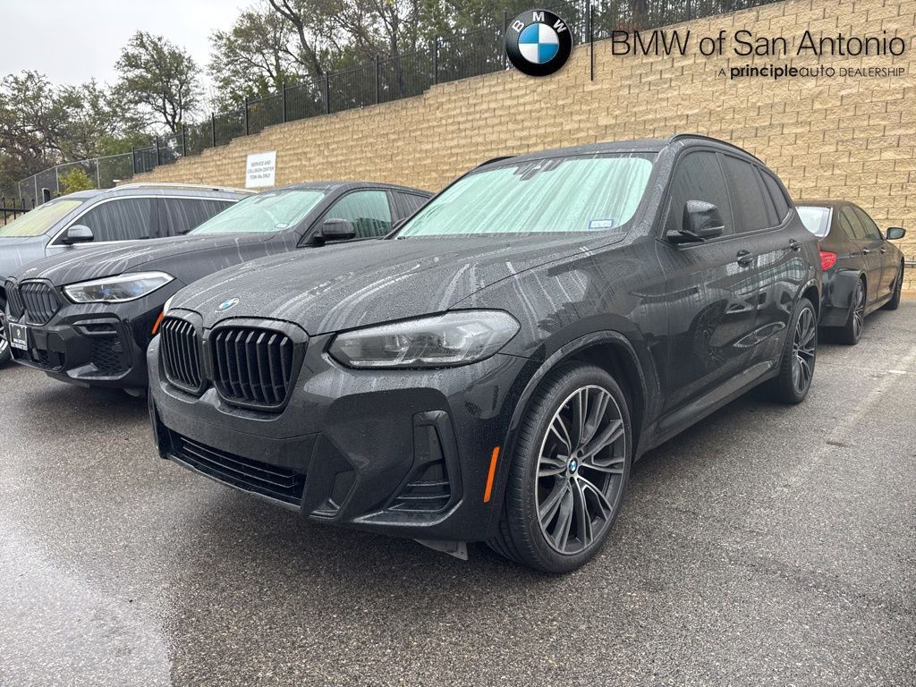 2023 BMW X3 30i's photo