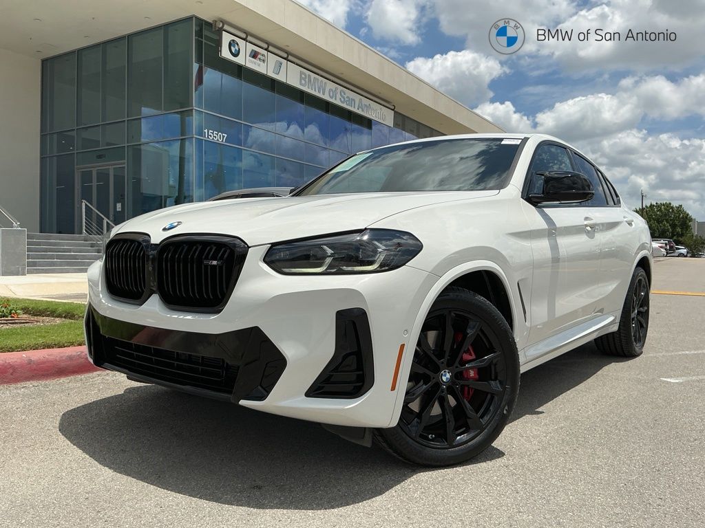2024 BMW X4 M40i's photo