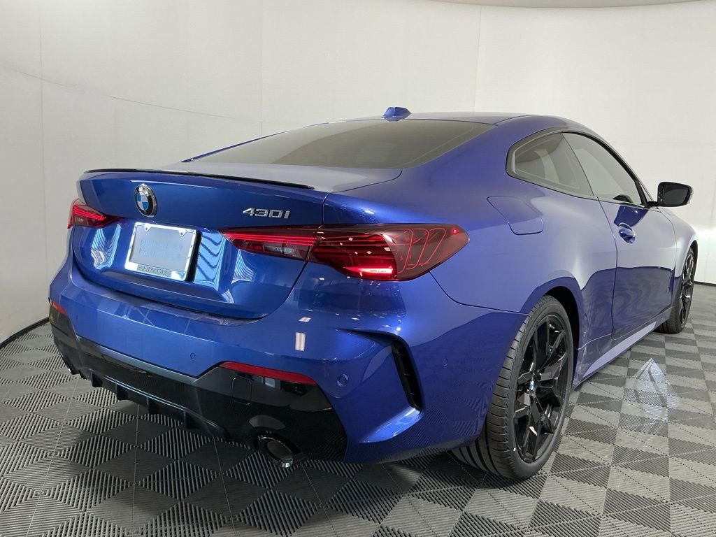 2026 Bmw 430i Coupe photo 4