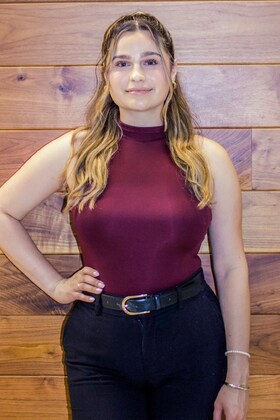 Staff member Gabriella D. from e8fd50952c46