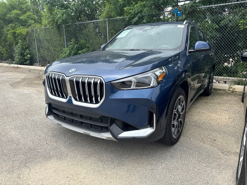 2025 BMW X1 xDrive28i's photo