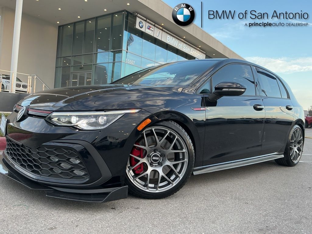 2023 Volkswagen Golf GTI S's photo