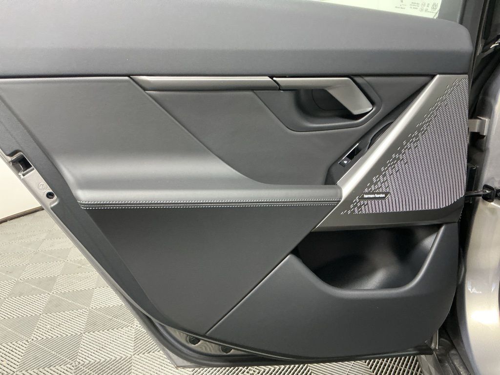 2026 BMW i5 40 - Photo 25