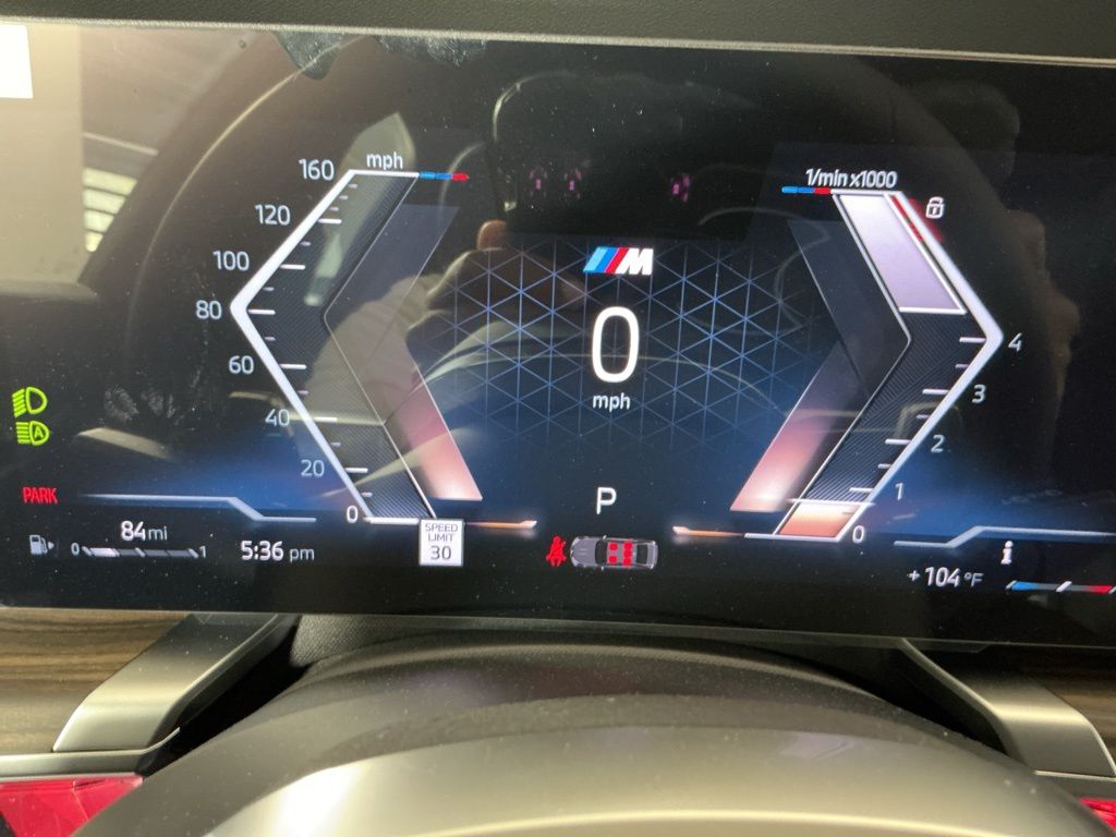 2025 BMW 7 Series 760i - Photo 10