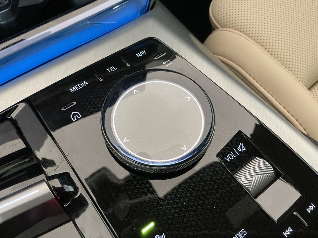 2026 BMW X3 30 - Photo 15