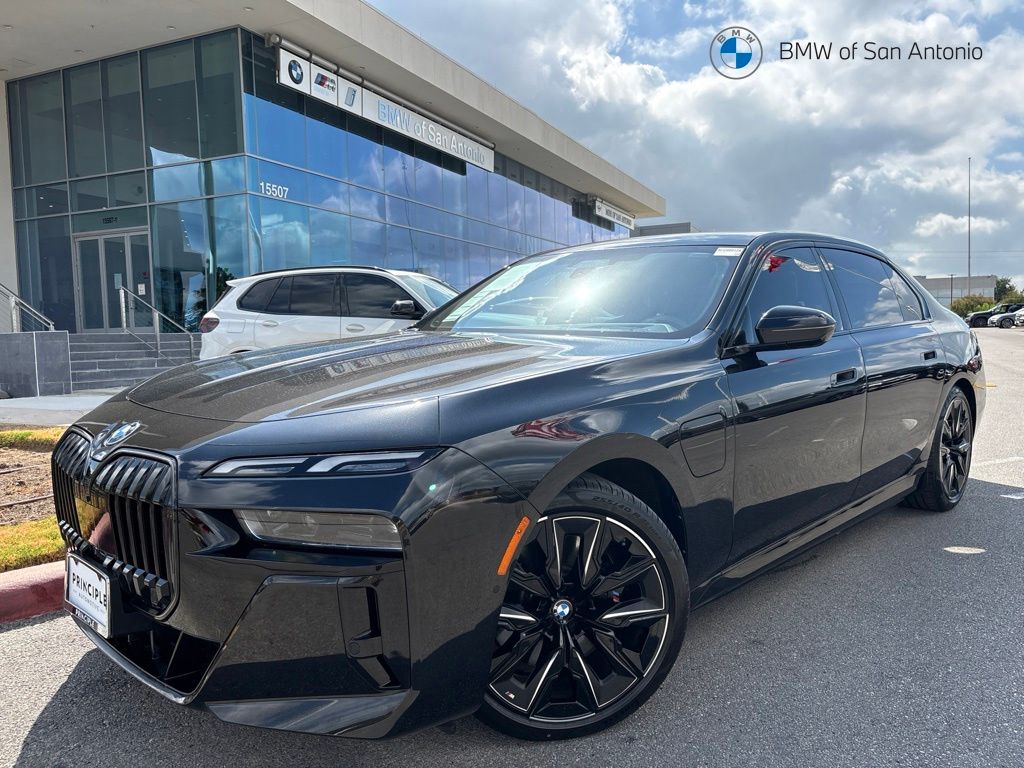 2025 BMW 750e xDrive Sedan