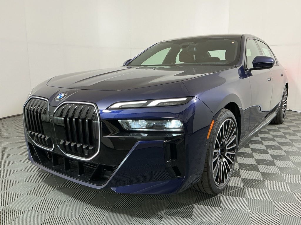 New 2026 BMW 740i xDrive Sedan
