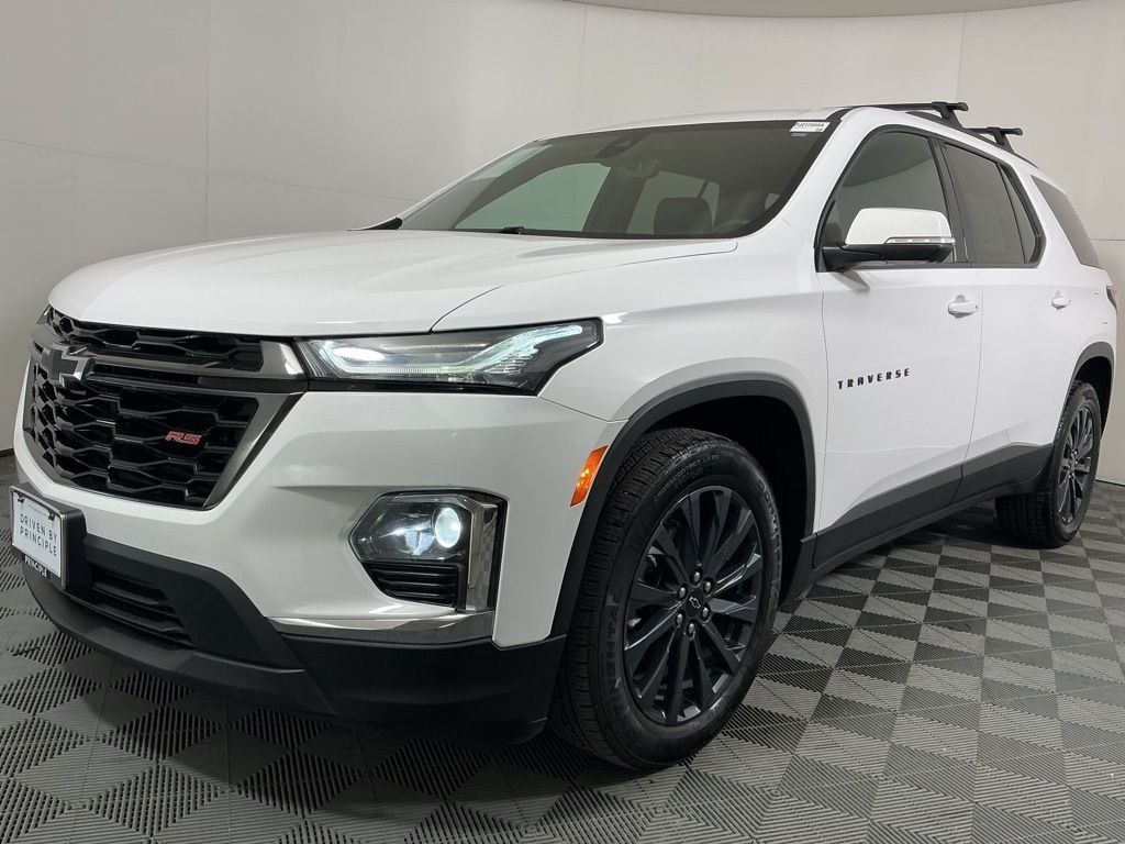 Used 2023 Chevrolet Traverse RS SUV