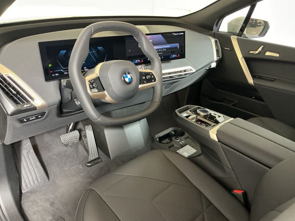 2026 BMW iX 45 - Photo 23