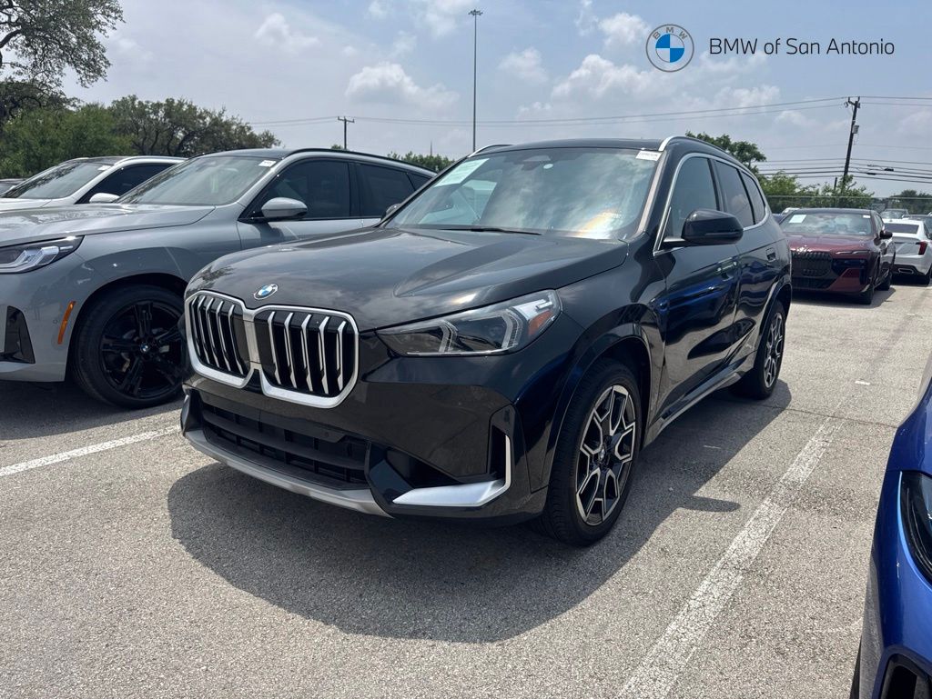 2025 BMW X1 xDrive28i's photo