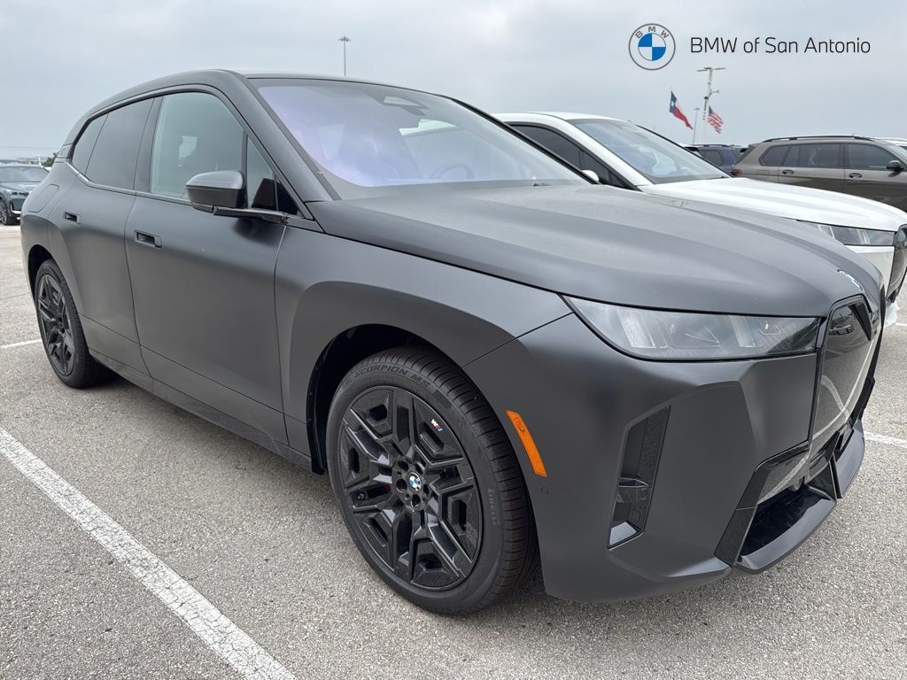 2026 BMW iX xDrive60's photo