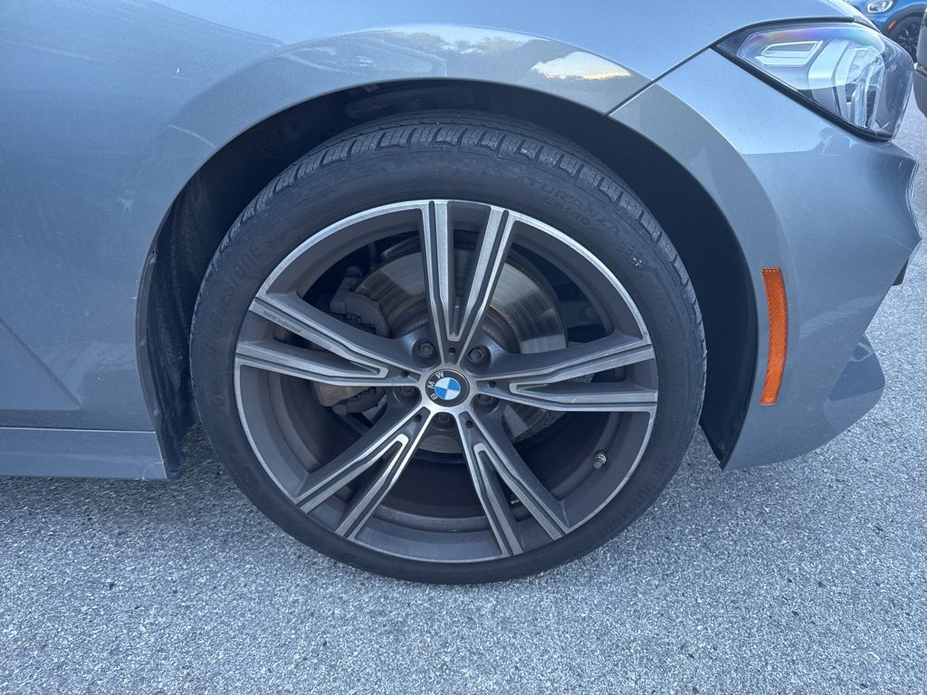 2023 Bmw 330i photo 3