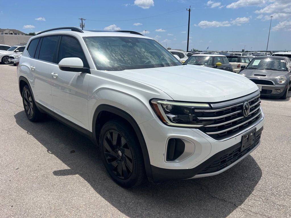 Used 2024 Volkswagen Atlas 2.0T SE w/Technology SUV