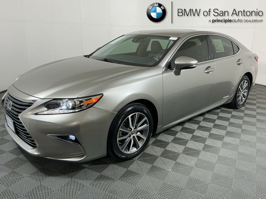 2017 Lexus ES
