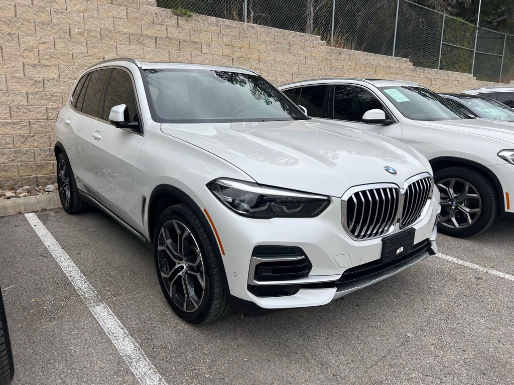 2023 Bmw X5 xDrive40i photo 2