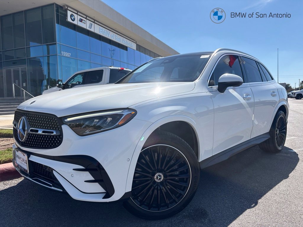 2025 Mercedes-Benz GLC Base