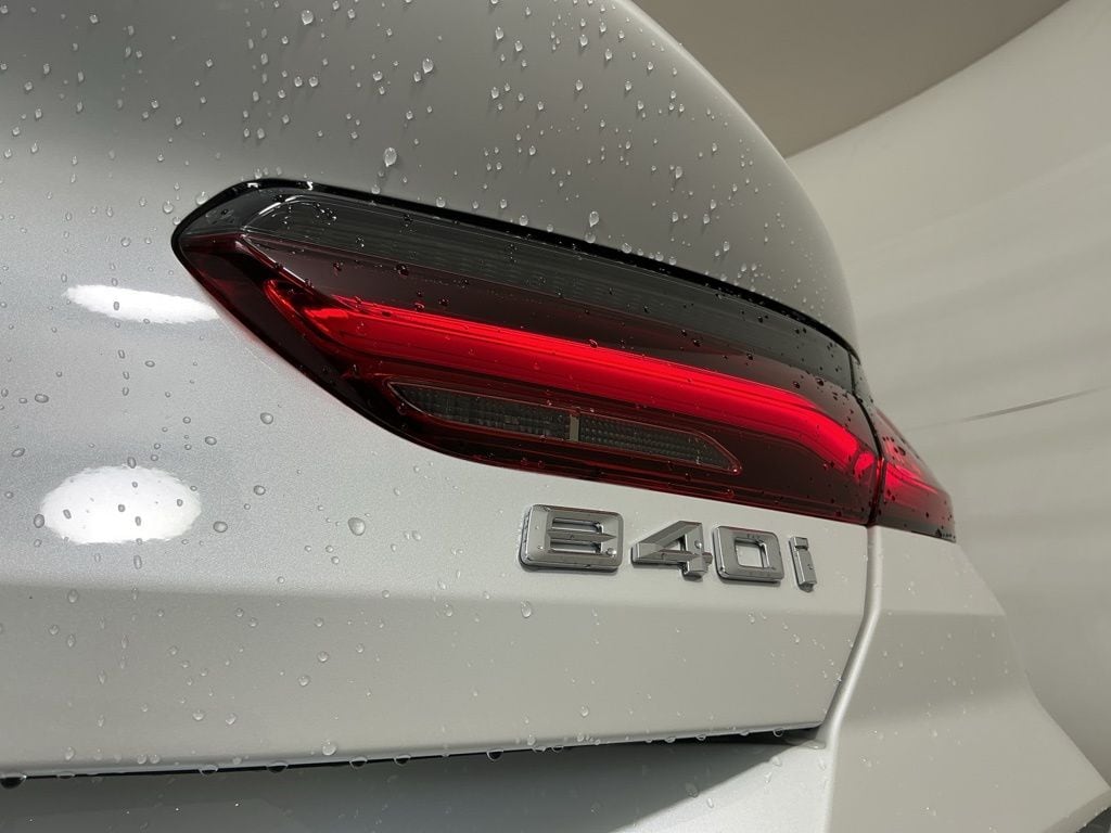 2026 BMW 8 Series 840i - Photo 29