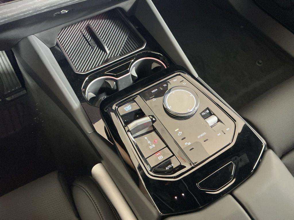 2026 BMW i5 40 - Photo 13
