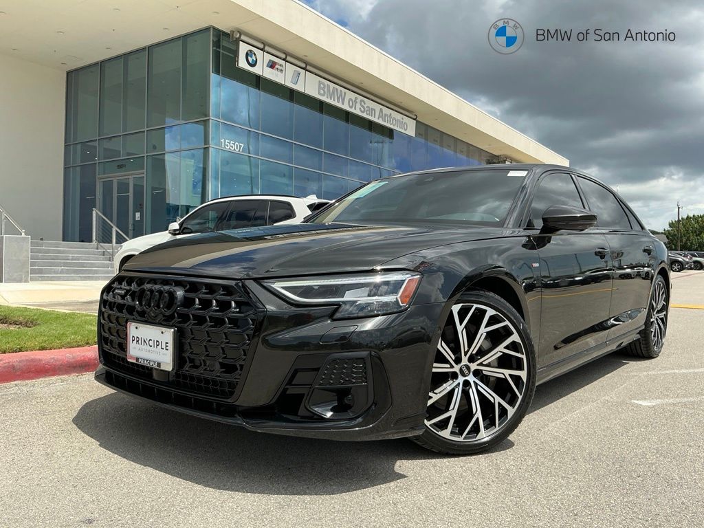 2022 Audi A8 55 TFSI L quattro Tiptronic's photo