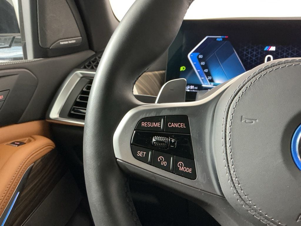 2026 BMW X5 50e - Photo 18
