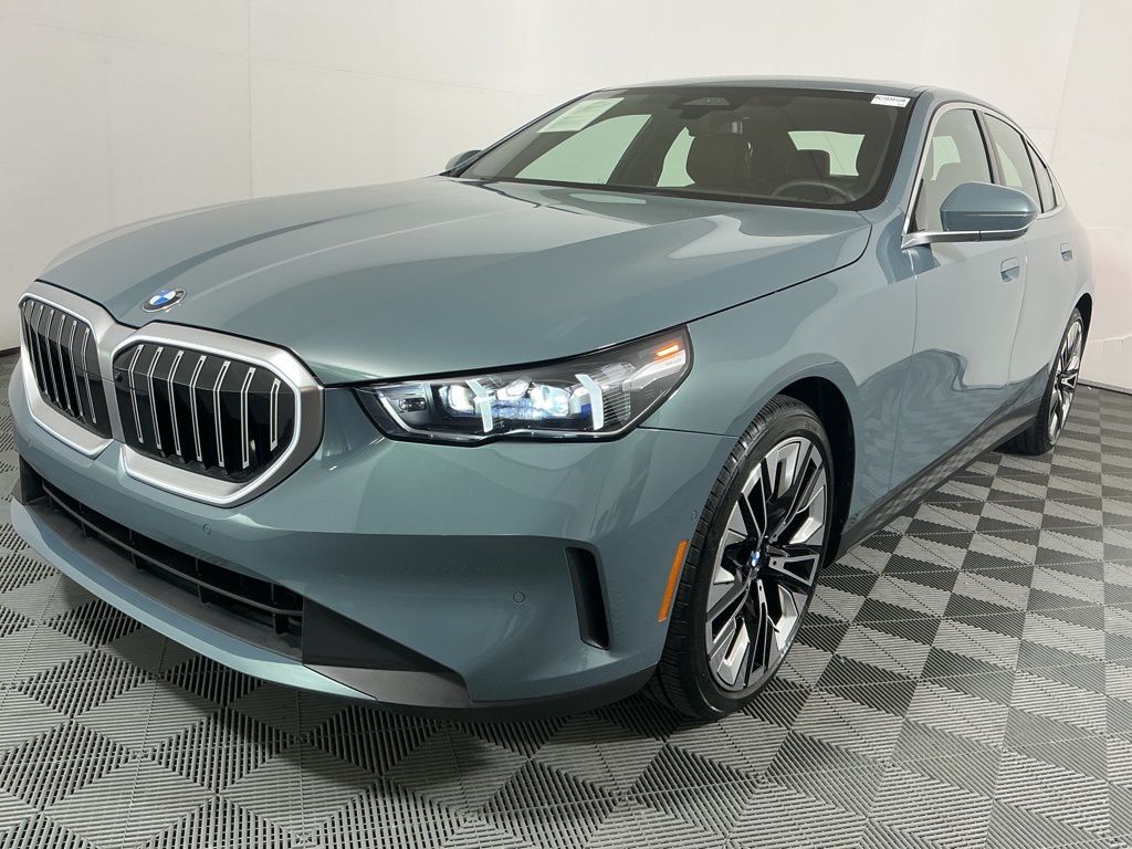 2024 Bmw 530i xDrive photo 2