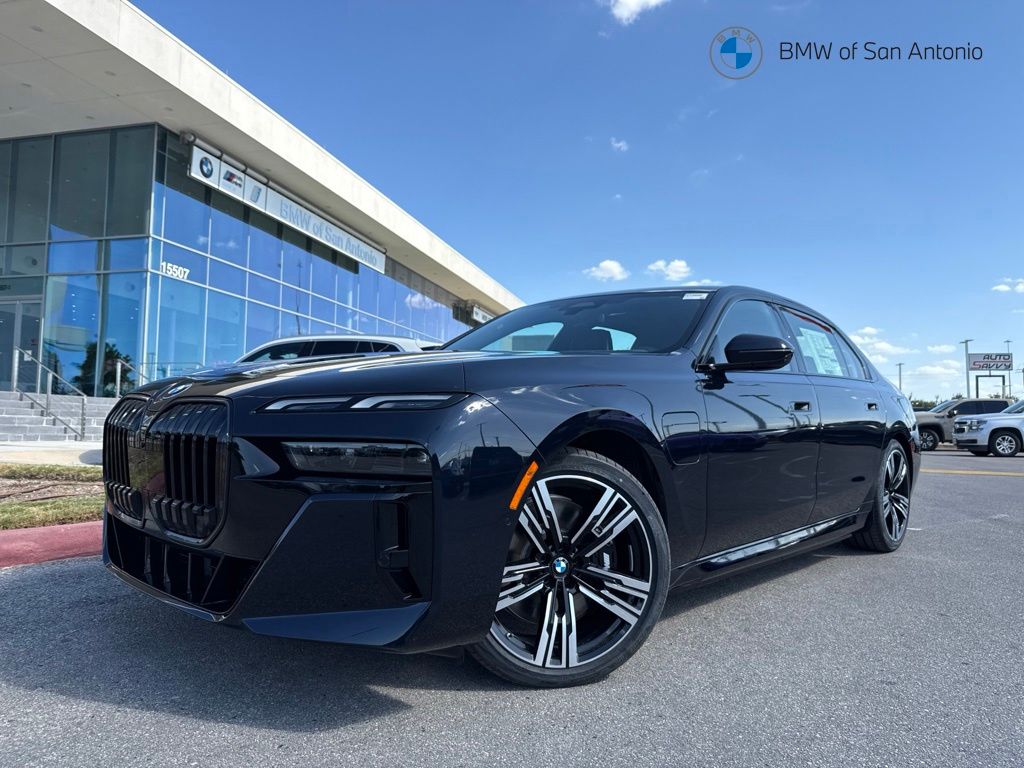 New 2026 BMW 750e xDrive