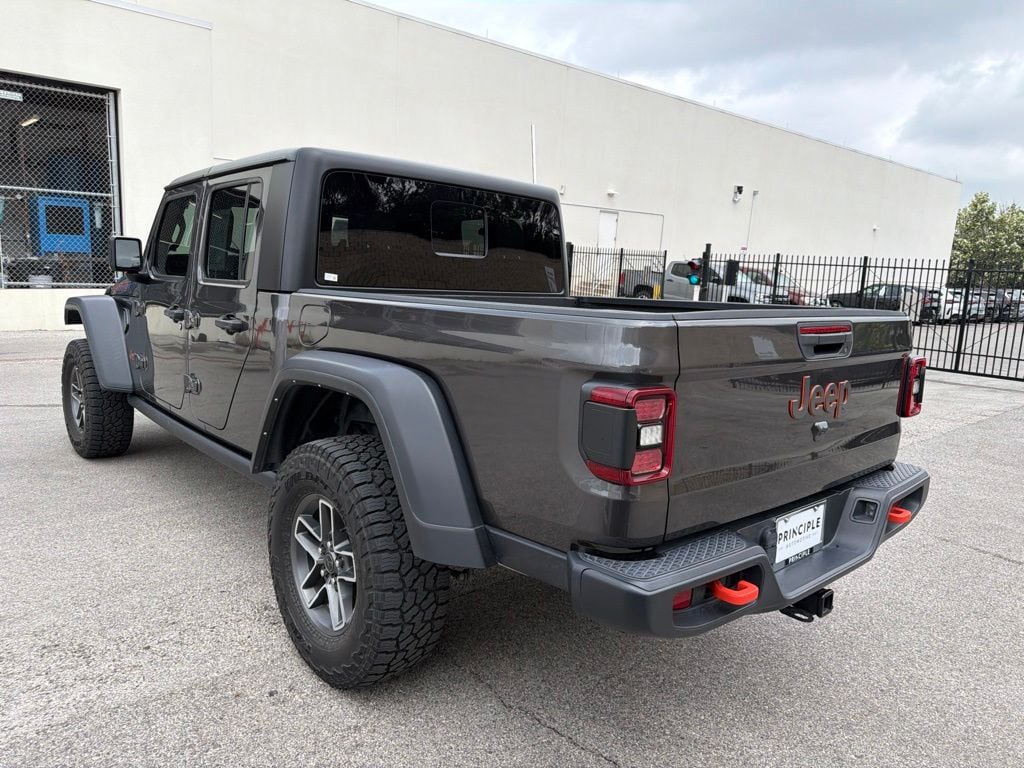 Used 2024 Jeep Gladiator Mojave Truck