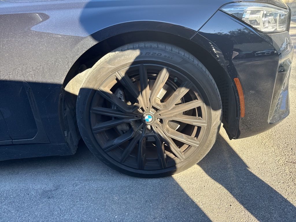 Used 2021 BMW 740i Sedan