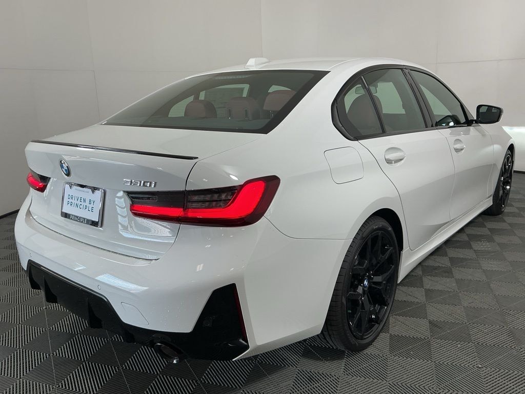 New 2026 BMW 330i NA Sedan