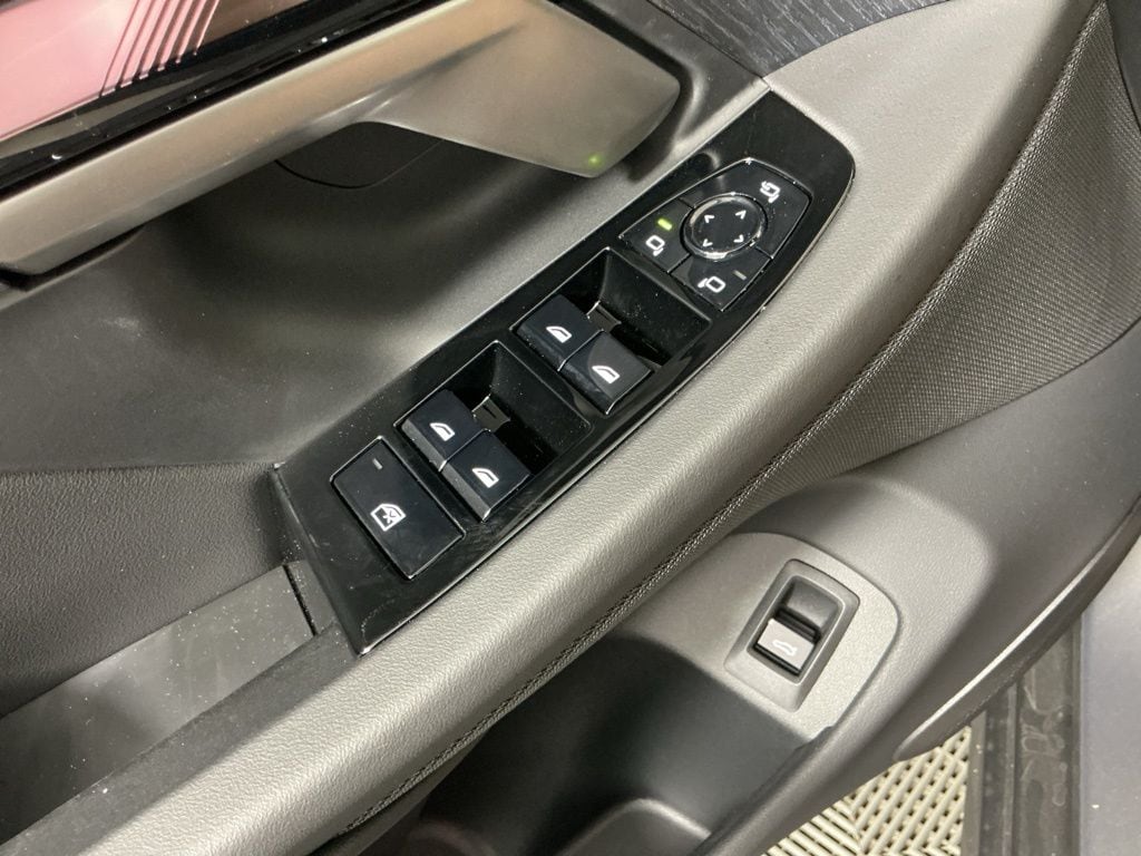 2026 BMW i5 40 - Photo 21