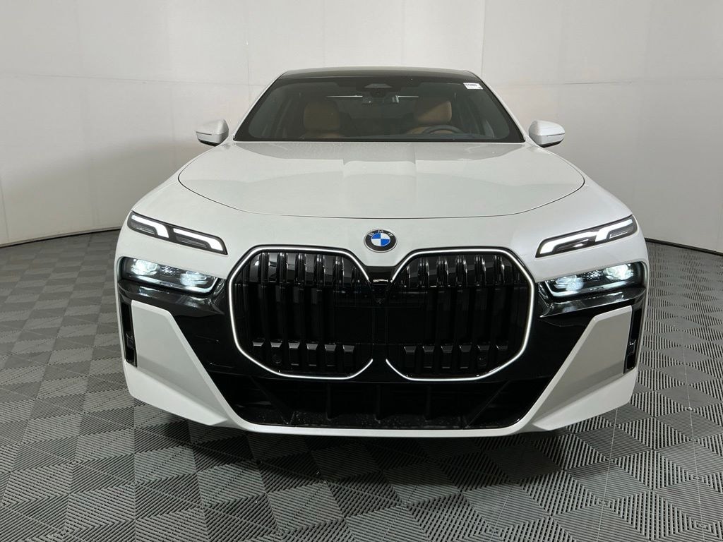 New 2026 BMW 740i Sedan