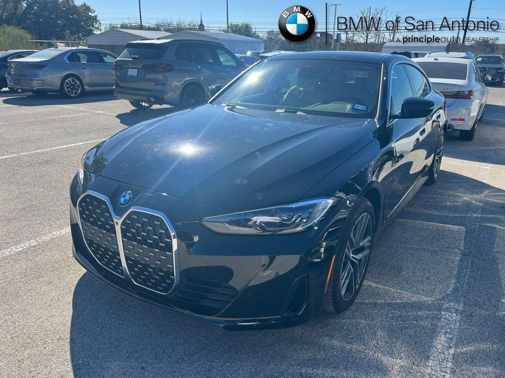 2023 BMW 4 Series 430i's photo