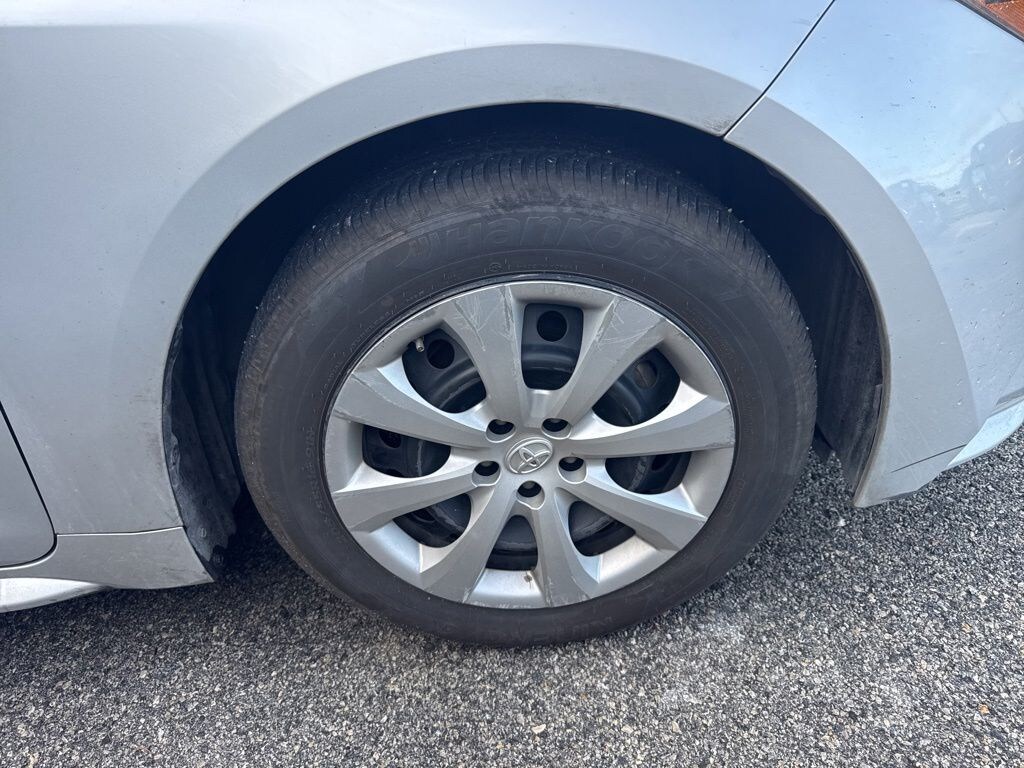 Used 2021 Toyota Corolla LE Sedan