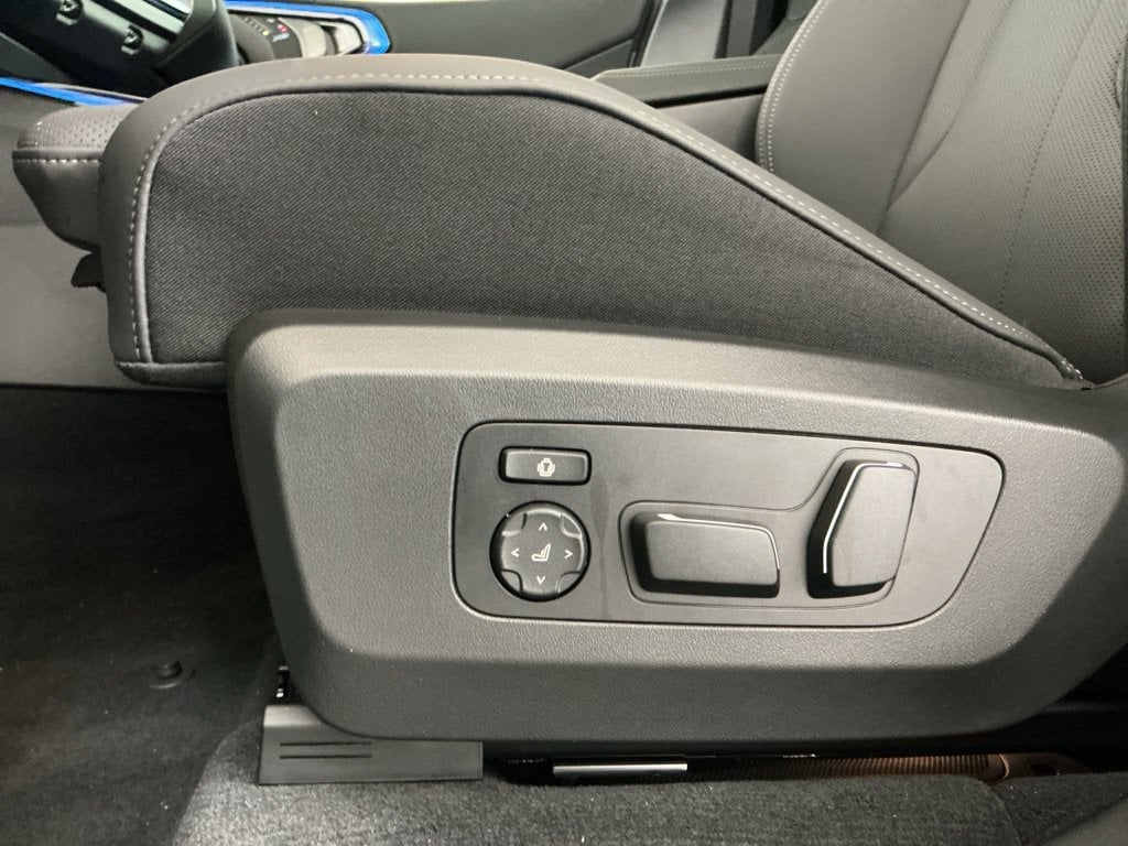 2026 BMW X3 30 - Photo 24