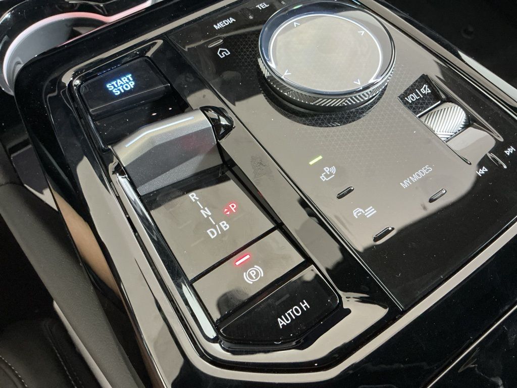 2026 BMW i5 40 - Photo 15