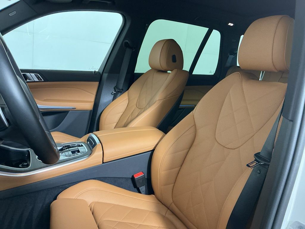 2026 BMW X5 50e - Photo 25