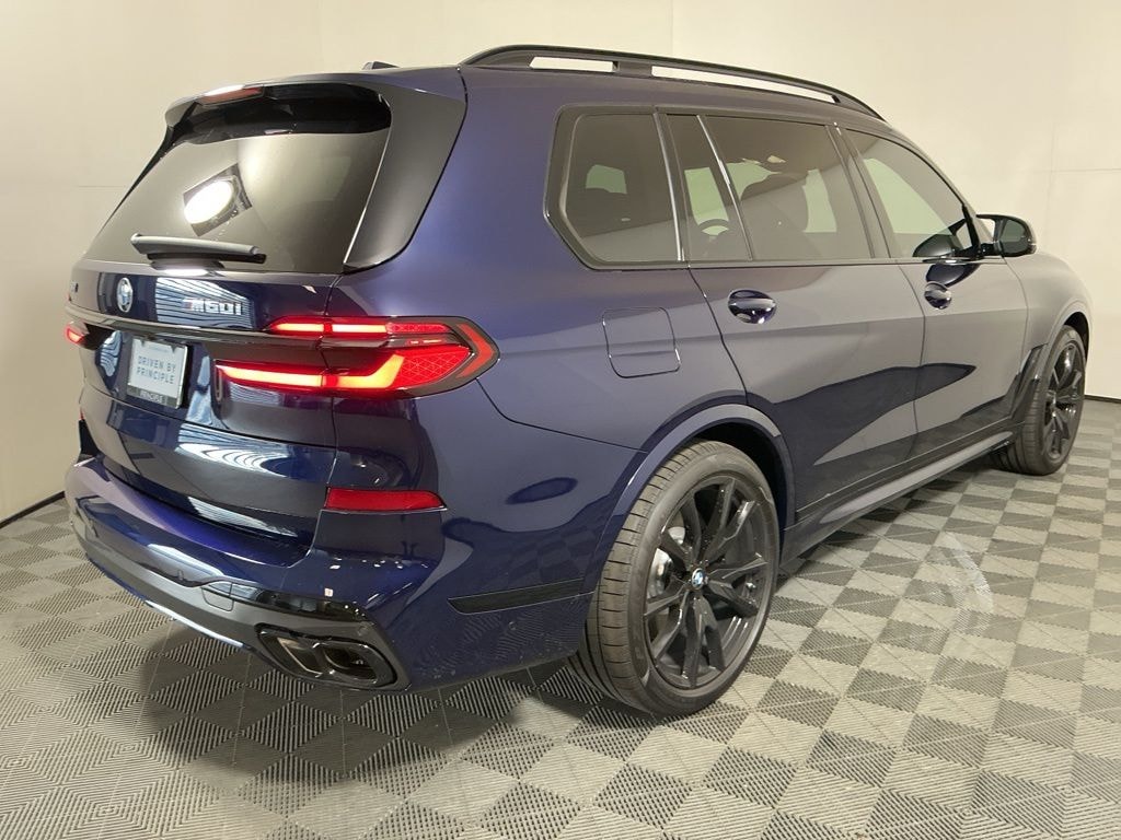 New 2026 BMW X7 M60i SUV
